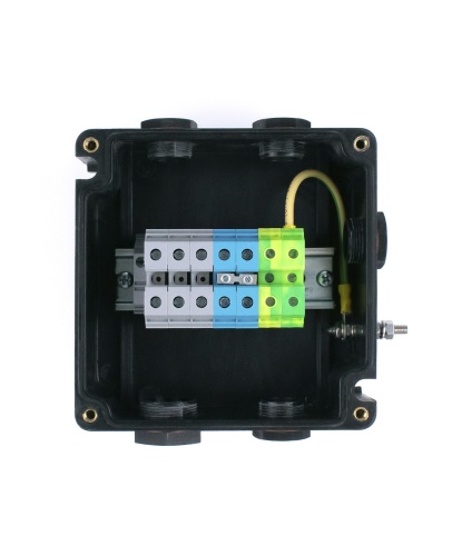 Внутреннее устройство TERMBOX Ex 160-32 — клеммники и DIN-рейка